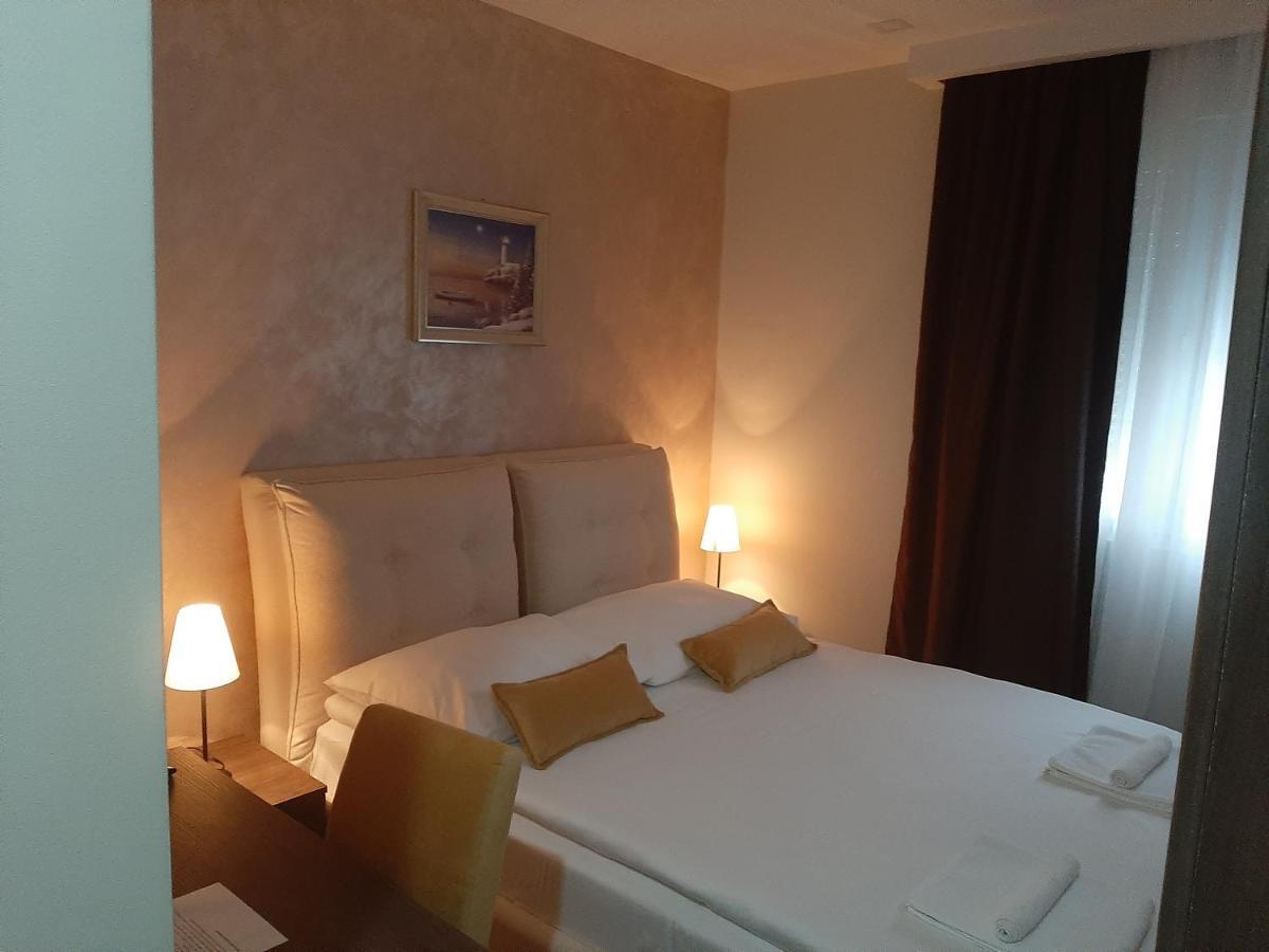Šabac Hotel Usce מראה חיצוני תמונה